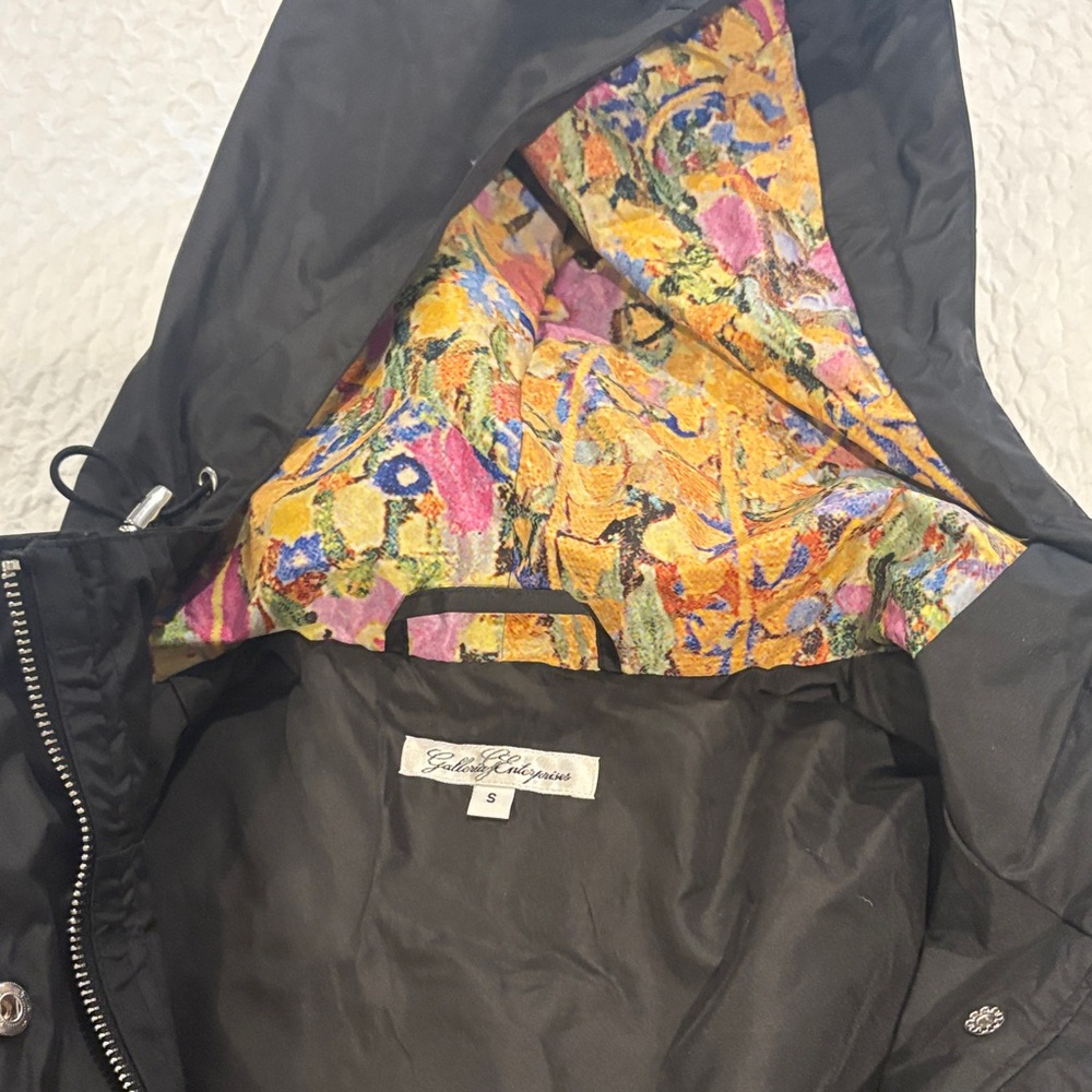 Gallery Women's Black and Gold Patterned Utility Jacket - Picture 3 of 5